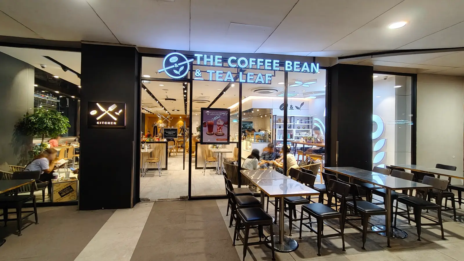 THE COFFEE BEAN & TEA LEAF in SM Megamall